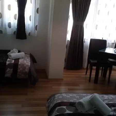 House Meri 4*